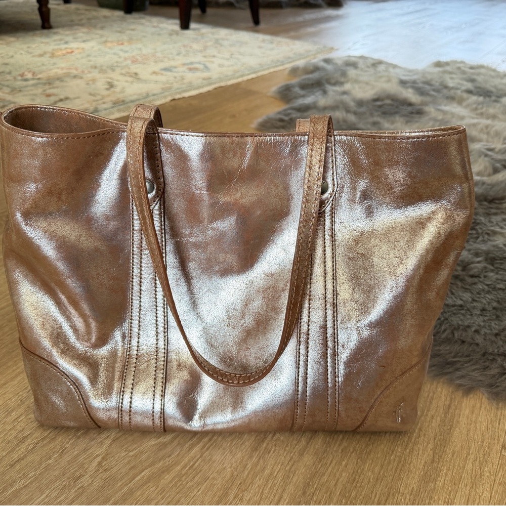 Frye Metallic Tan/Silver Leather Tote Bag - Picture 9 of 9